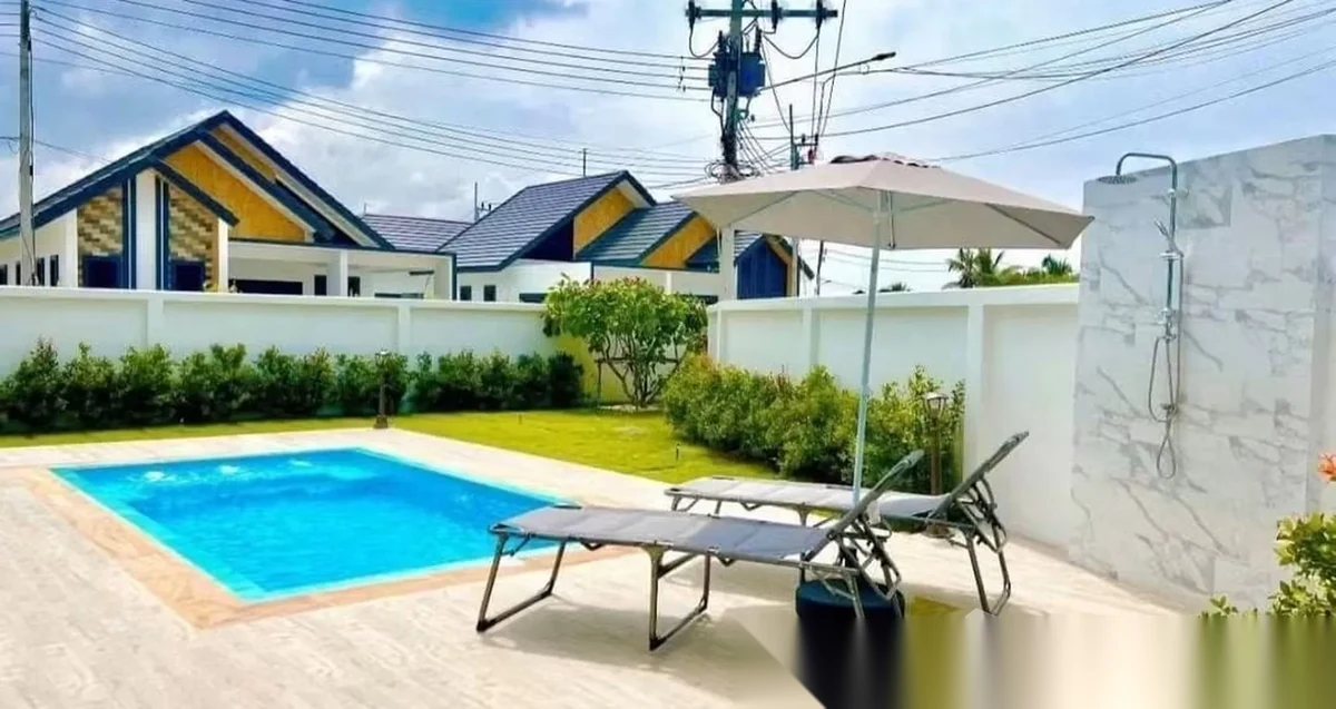 3 Bedroom House for rent · Chalong · Pool View