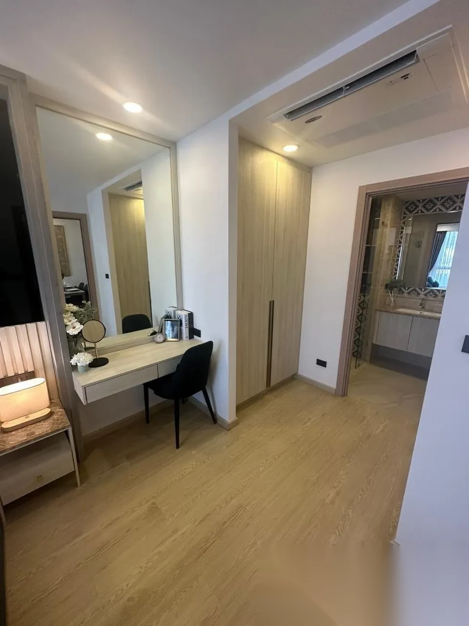 Апартаменты 1BR в ЖК The Ozone Condominium · Чернг Тале / Bang Tao · Вид на бассейн — фото 3