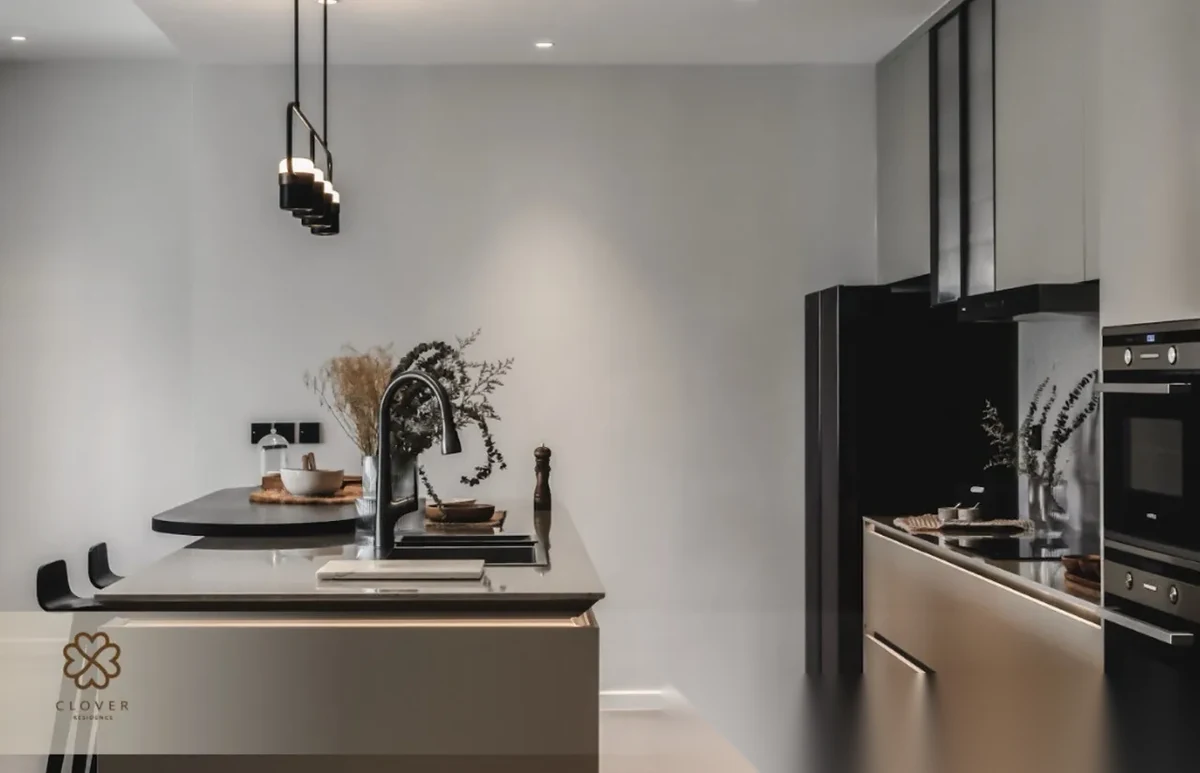 Вилла 4BR в комплексе Clover Residence · Си Сунтон · Выход к бассейну — фото 13