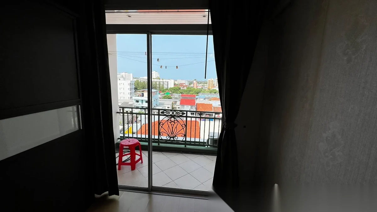 Апартаменты 3BR в ЖК Patong Loft · Патонг · Частичный вид на море — фото 14