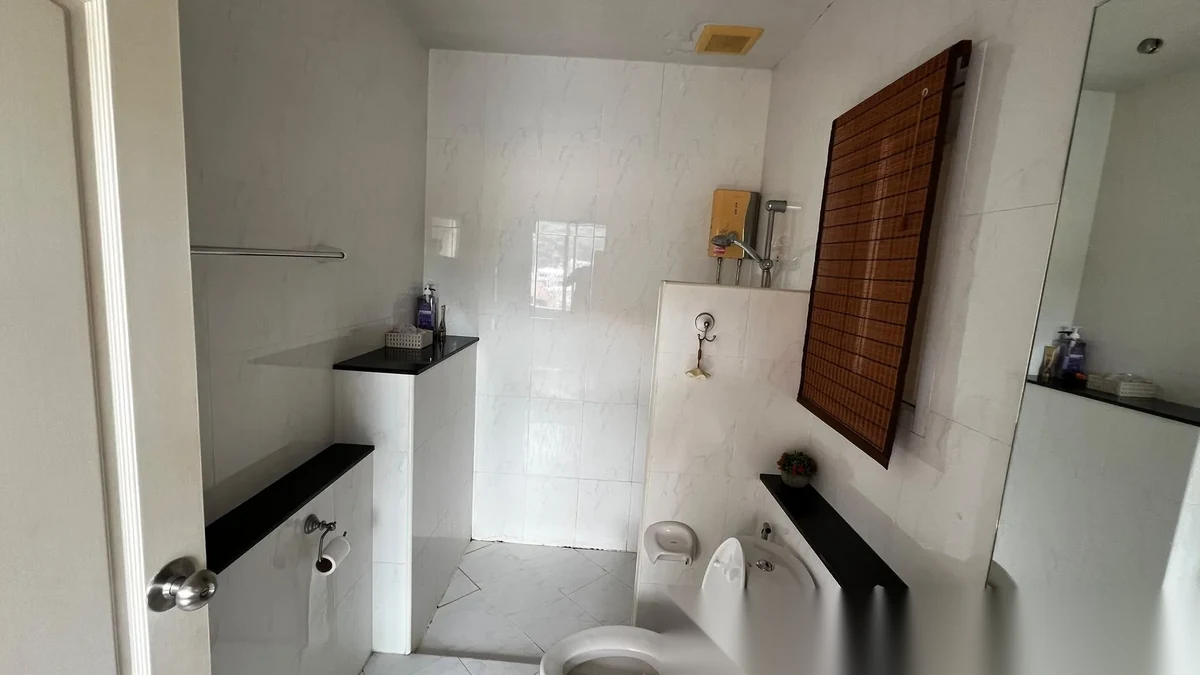 Апартаменты 3BR в ЖК Patong Loft · Патонг · Частичный вид на море — фото 22