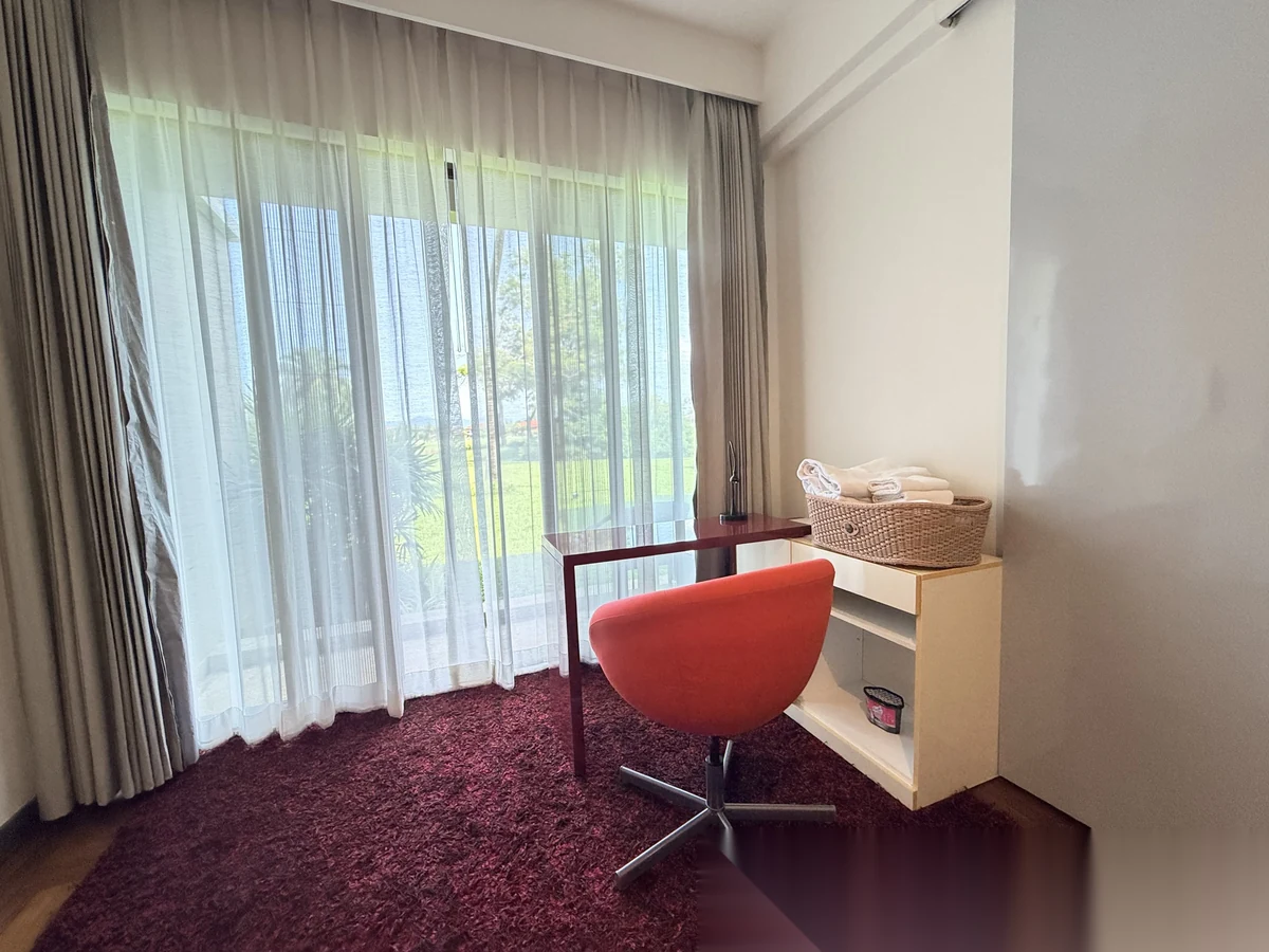 1 Bedroom Apartment for sale at Allamanda 2 & 3 Condominium complex · Choeng Thale · Lake View — photo 7