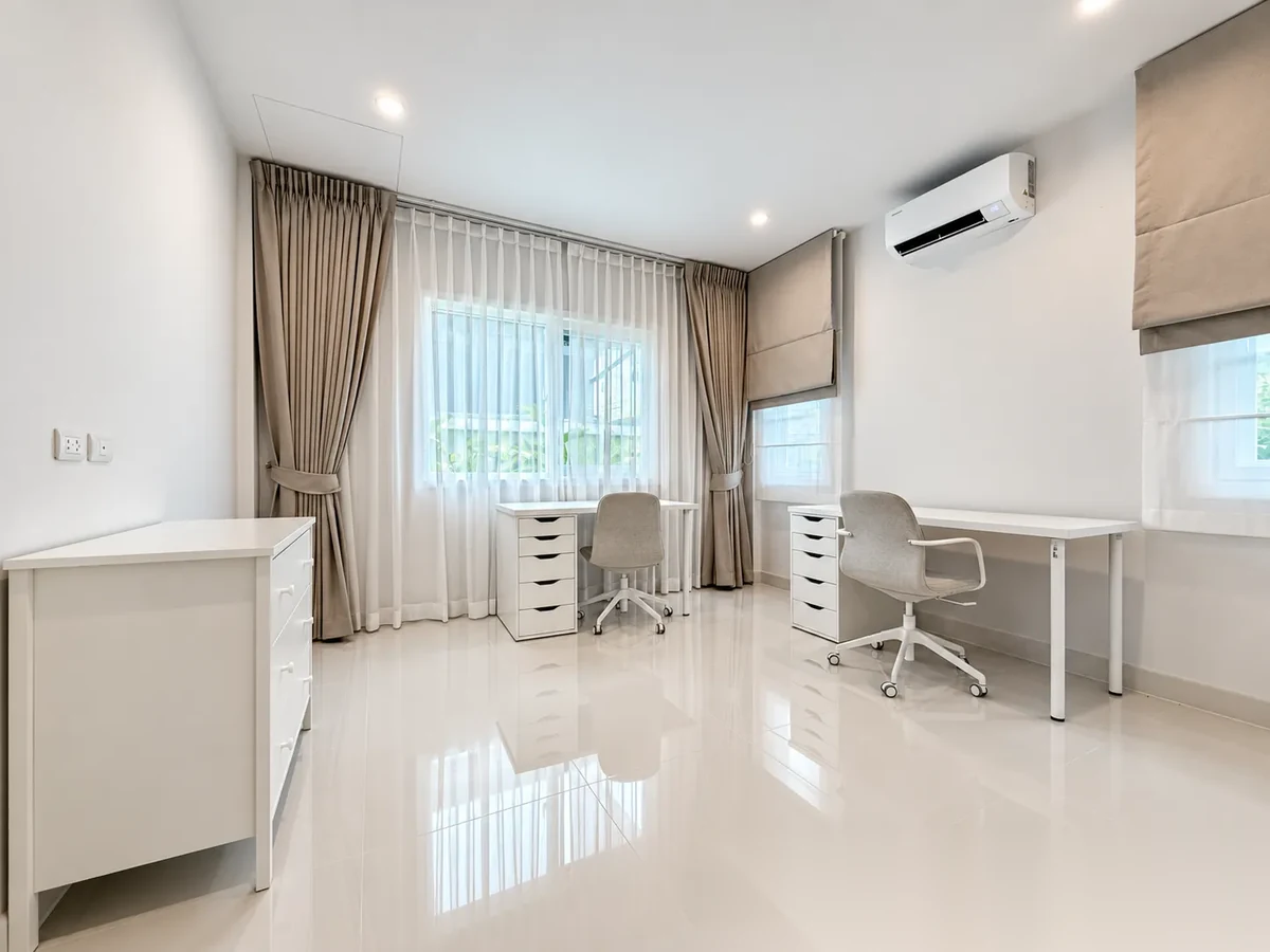 Дом 4BR в комплексе Supalai Palm Spring Banpon Phuket · Си Сунтон — фото 11