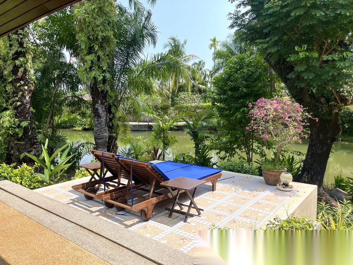 3 Bedroom Villa for rent at Nai Harn Baan Bua complex · Rawai · Lake View — photo 2