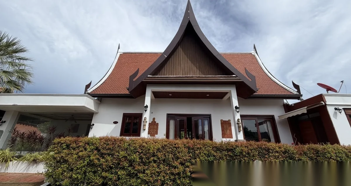 5 Bedroom Villa for rent at Sirinthara complex · Rawai
