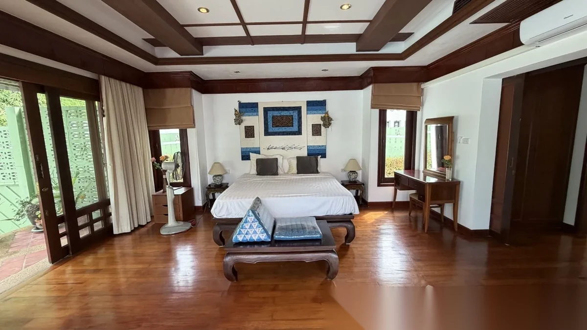 5 Bedroom Villa for rent at Sirinthara complex · Rawai — photo 2
