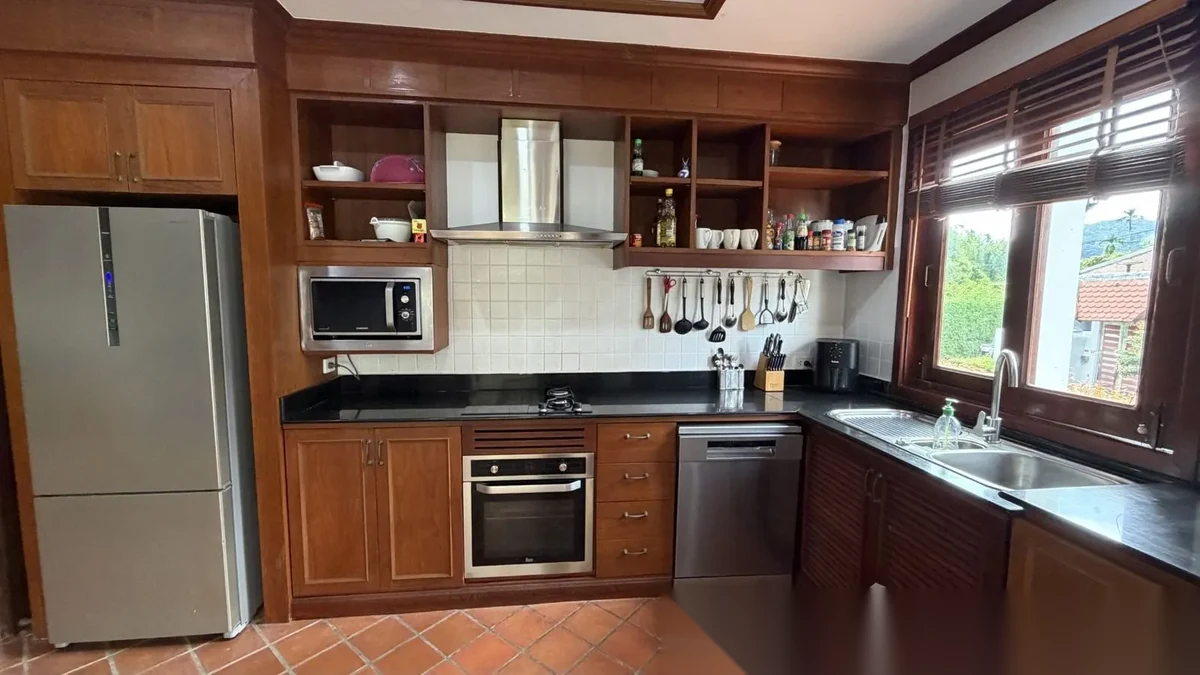 5 Bedroom Villa for rent at Sirinthara complex · Rawai — photo 7