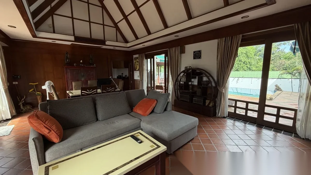 5 Bedroom Villa for rent at Sirinthara complex · Rawai — photo 10