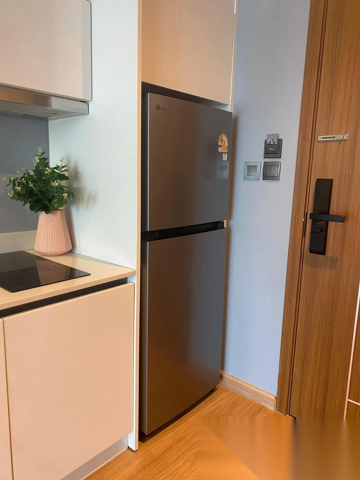 Апартаменты студия в ЖК VIP Kata Condominium 2 · Карон · Вид на бассейн — фото 6