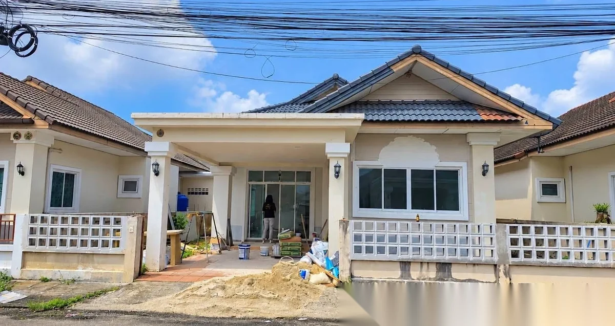 Дом 2BR в комплексе Sinsuk Thanee Village · Си Сунтон