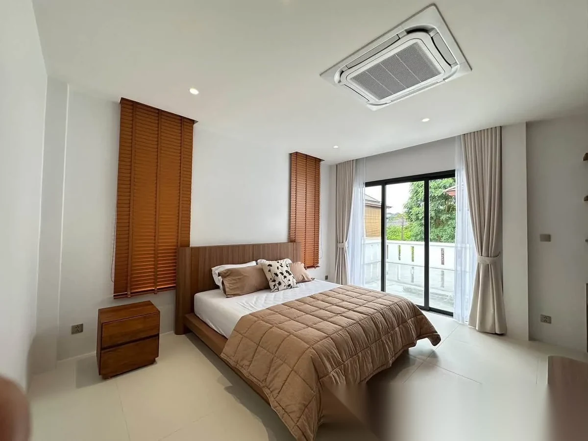 3 Bedroom House for rent at Baan Maneekram-Jomthong Thani complex · Wichit · Pool View — photo 10