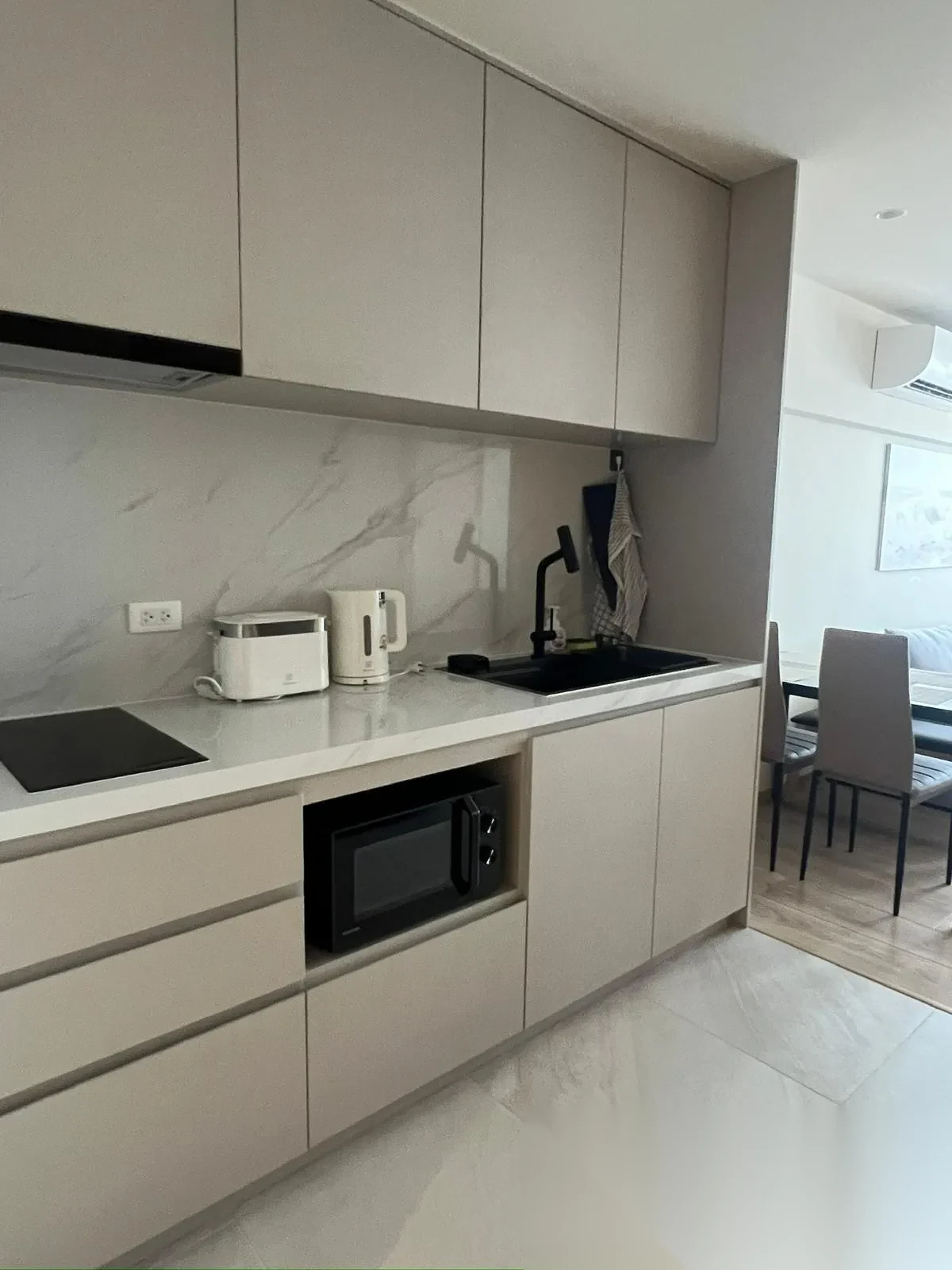 Апартаменты 2BR в ЖК CHARDONNAY NAIHARN · Раваи · Выход к бассейну — фото 6