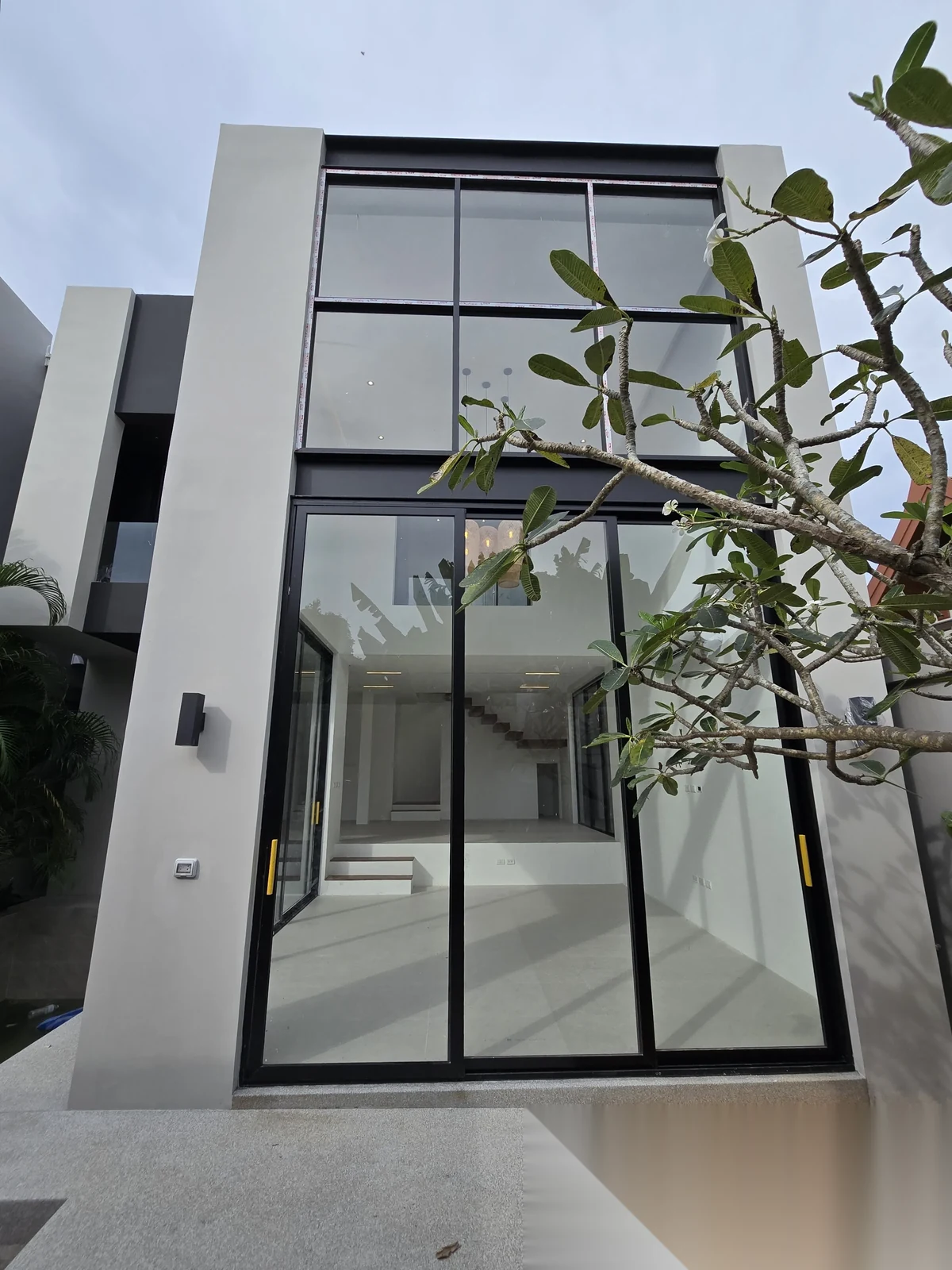 3 Bedroom Villa for sale · Pool View — photo 3