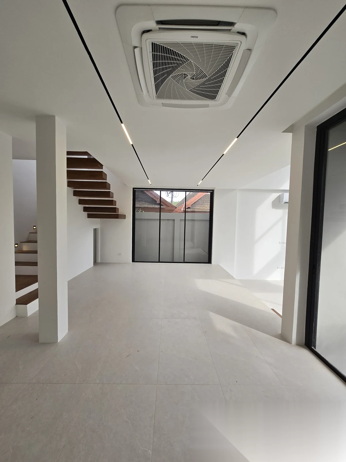 3 Bedroom Villa for sale · Pool View — photo 16