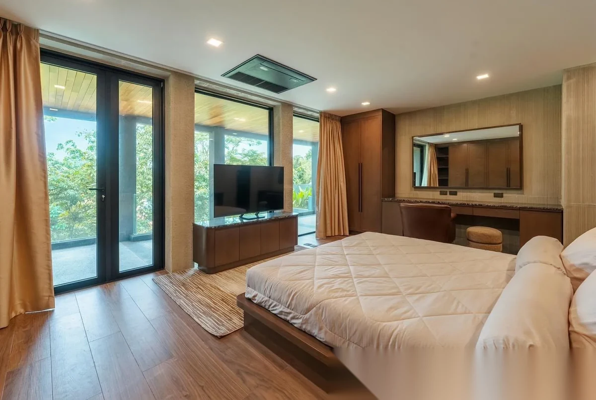 4 Bedroom Villa for sale · Pool View — photo 7