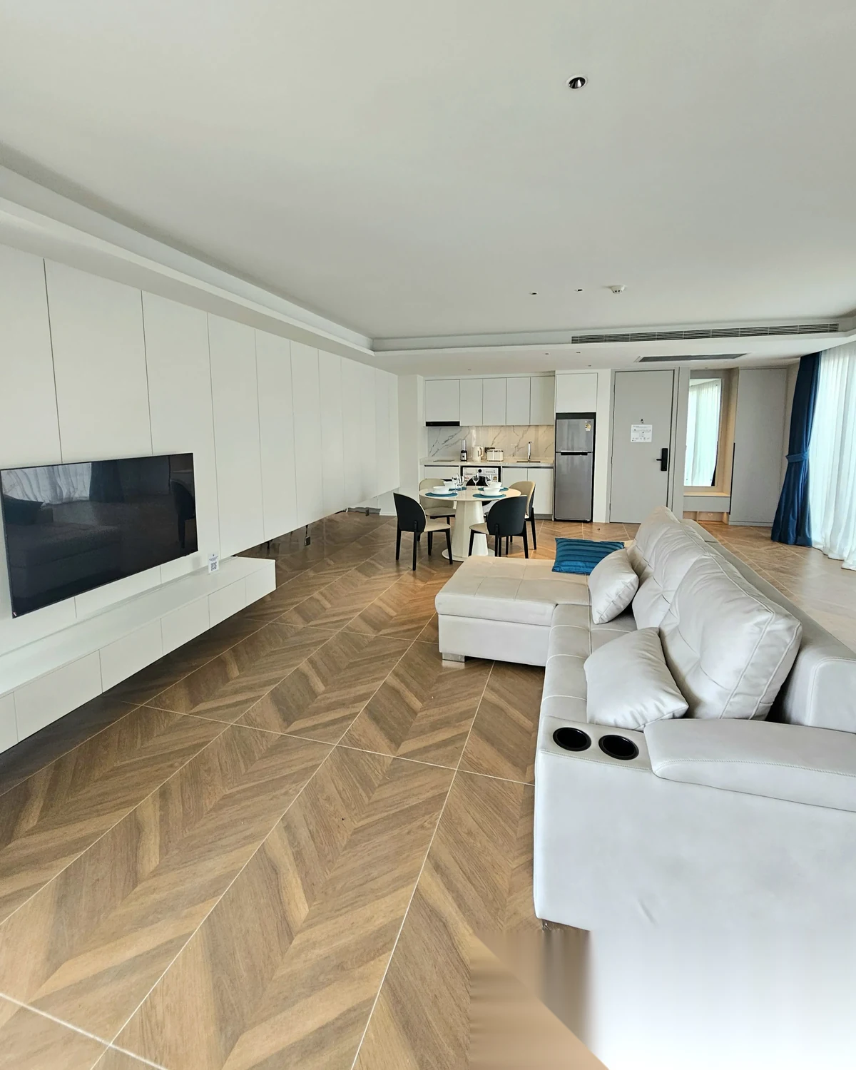 2 Bedroom Apartment for sale at Kora Beach Resort Phuket complex · Choeng Thale — photo 3
