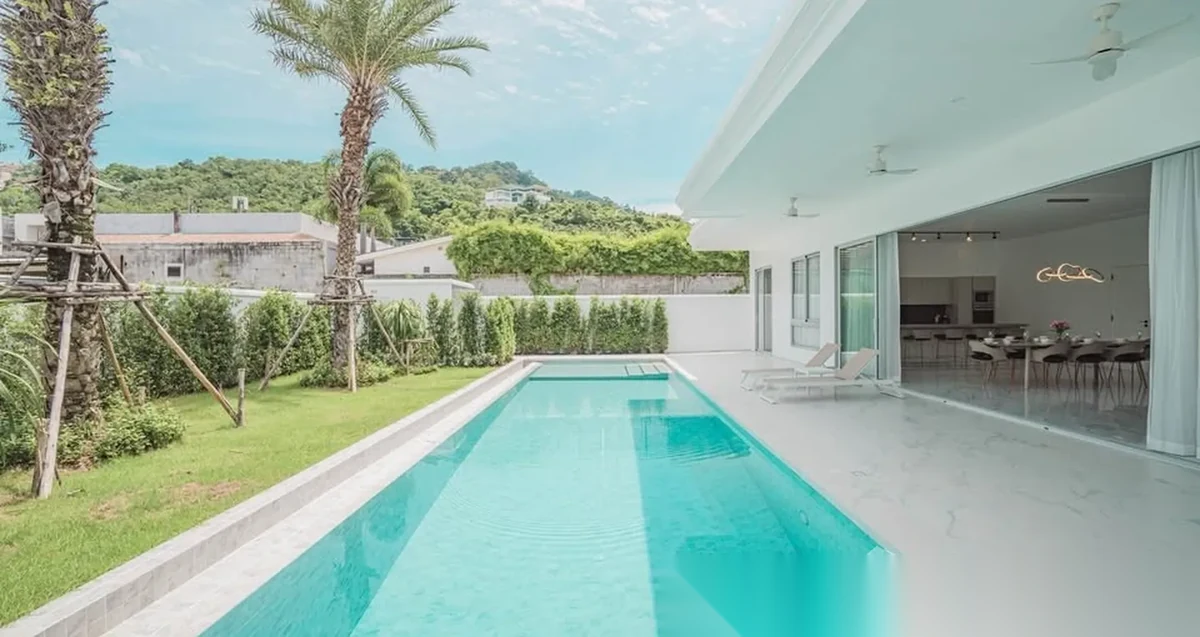 5 Bedroom Villa for rent at Ivory Villas Phase 2 complex · Rawai · Pool View