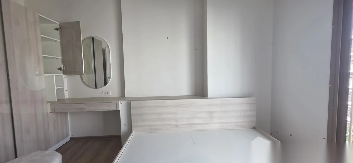 Апартаменты 2BR в ЖК Escent Phuket · Вичит · Вид на бассейн — фото 5