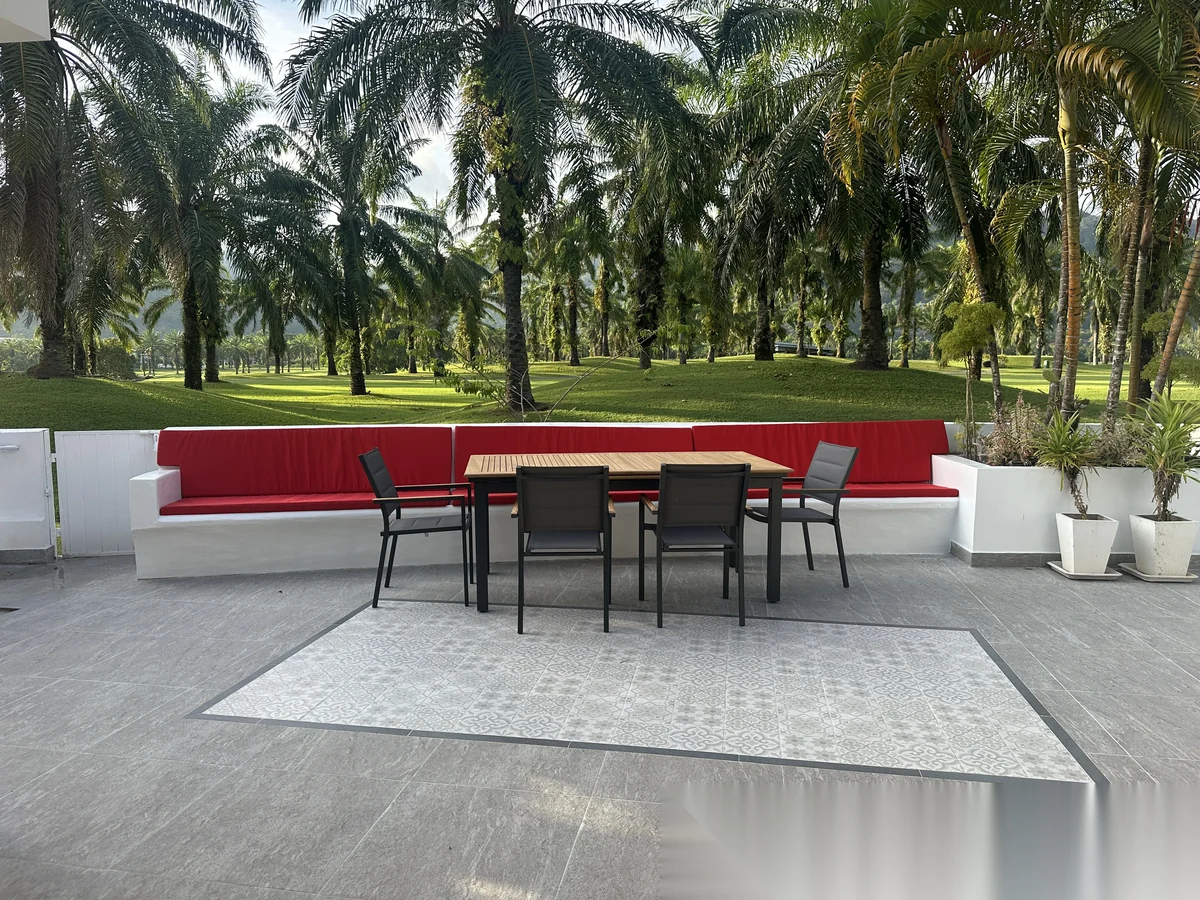 Вилла 3BR в комплексе Loch Palm Golf Club · Кату · Вид на гольф-поле — фото 17