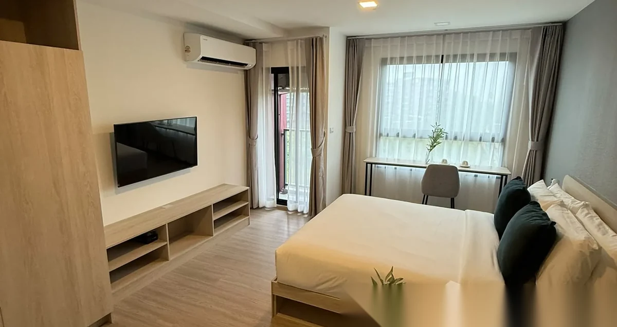 Studio Apartment for rent at THE BASE Bukit complex · Wichit