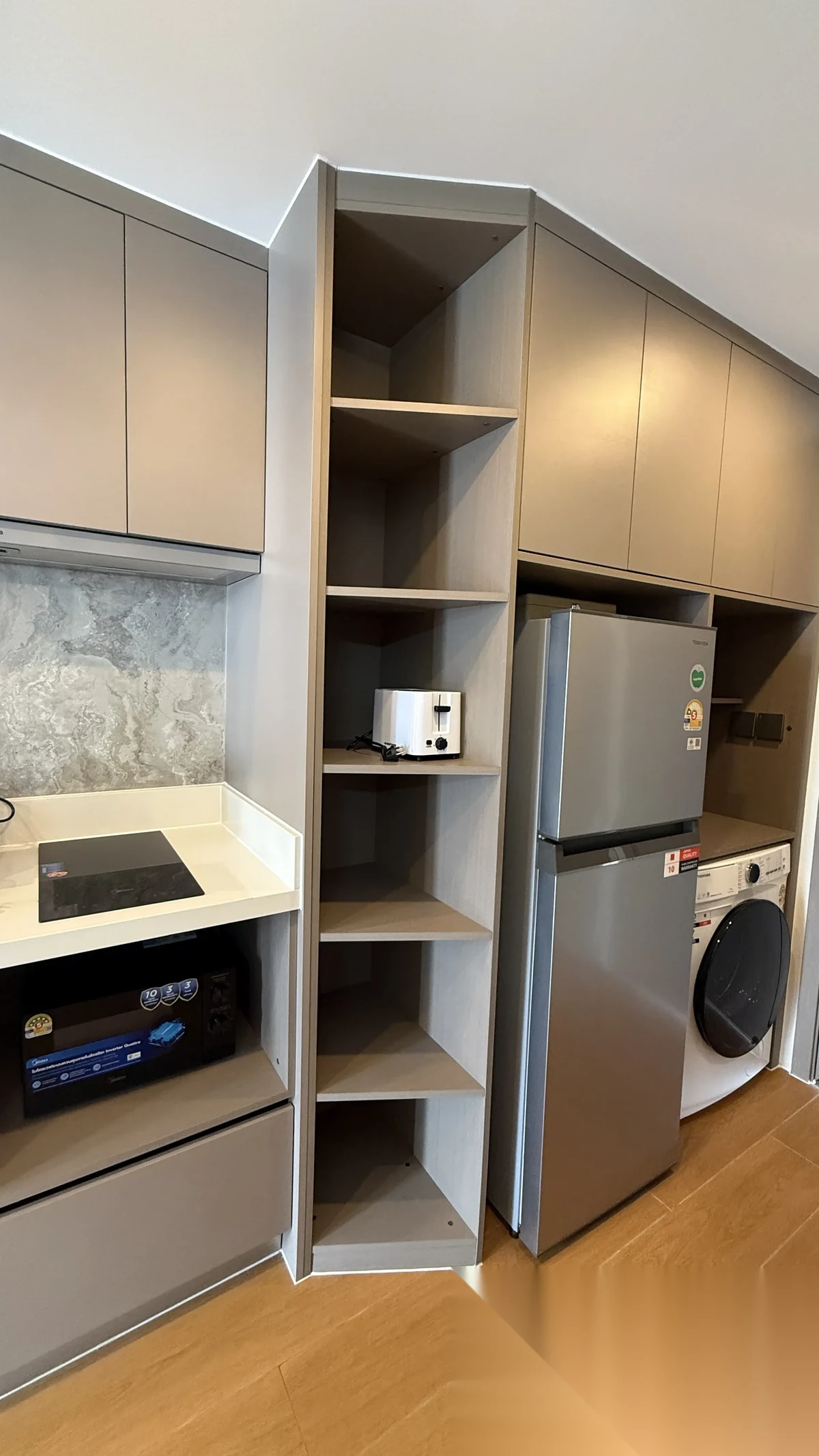 1 Bedroom Apartment for sale at Capri Residences complex · Choeng Thale · Pool View — photo 6
