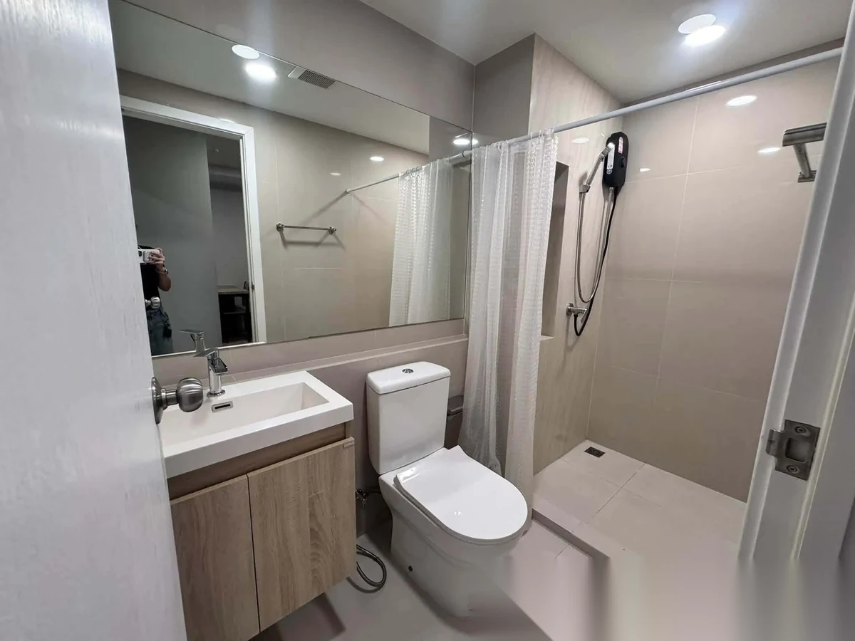 1 Bedroom Apartment for rent at The Cube Amaze complex · Si Sunthon — photo 2