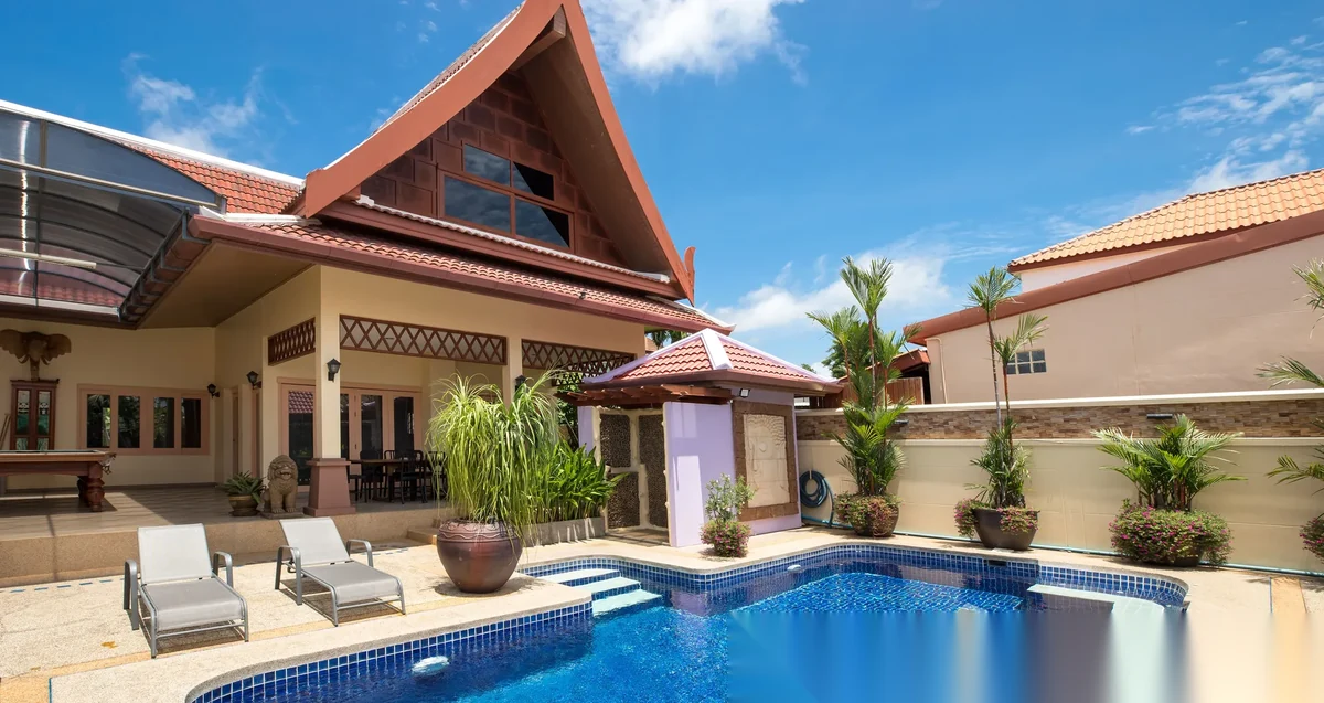 5 Bedroom Villa for sale · Rawai · Pool View — превью PDF