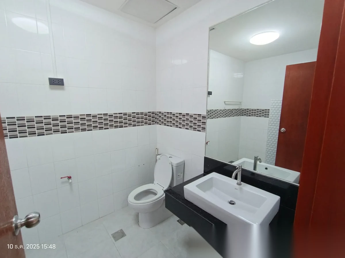 2 Bedroom Apartment for rent at Buppa House Apartment complex · Phuket Town · Pool Access — photo 7