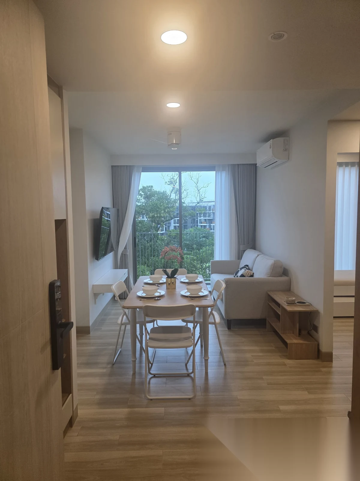 2 Bedroom Apartment for rent at Skypark Celeste Laguna complex · Choeng Thale · Golf Course View — photo 7