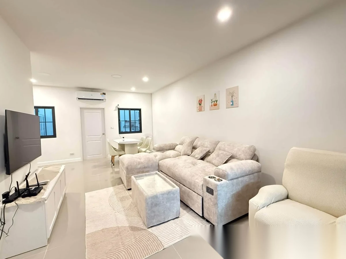 3 Bedroom Townhouse for rent · Pa Khlok — photo 8