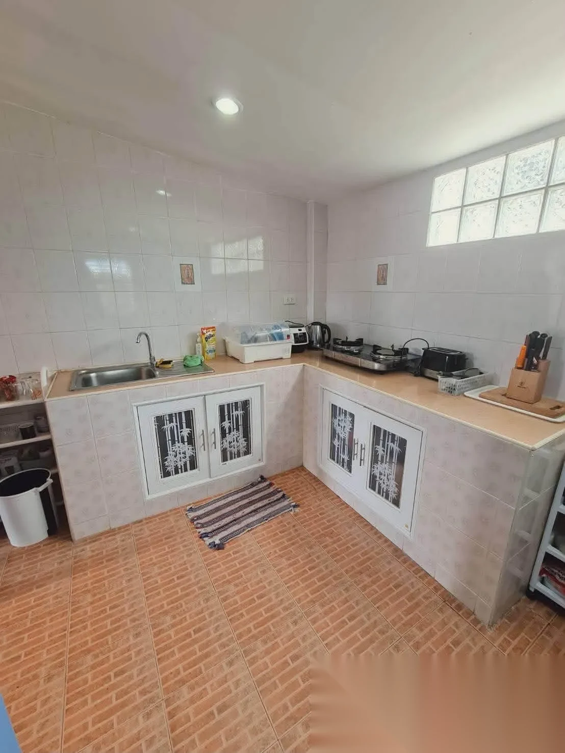 3 Bedroom House for rent at Baan Suan Neramit 5 complex · Si Sunthon · Garden View — photo 12