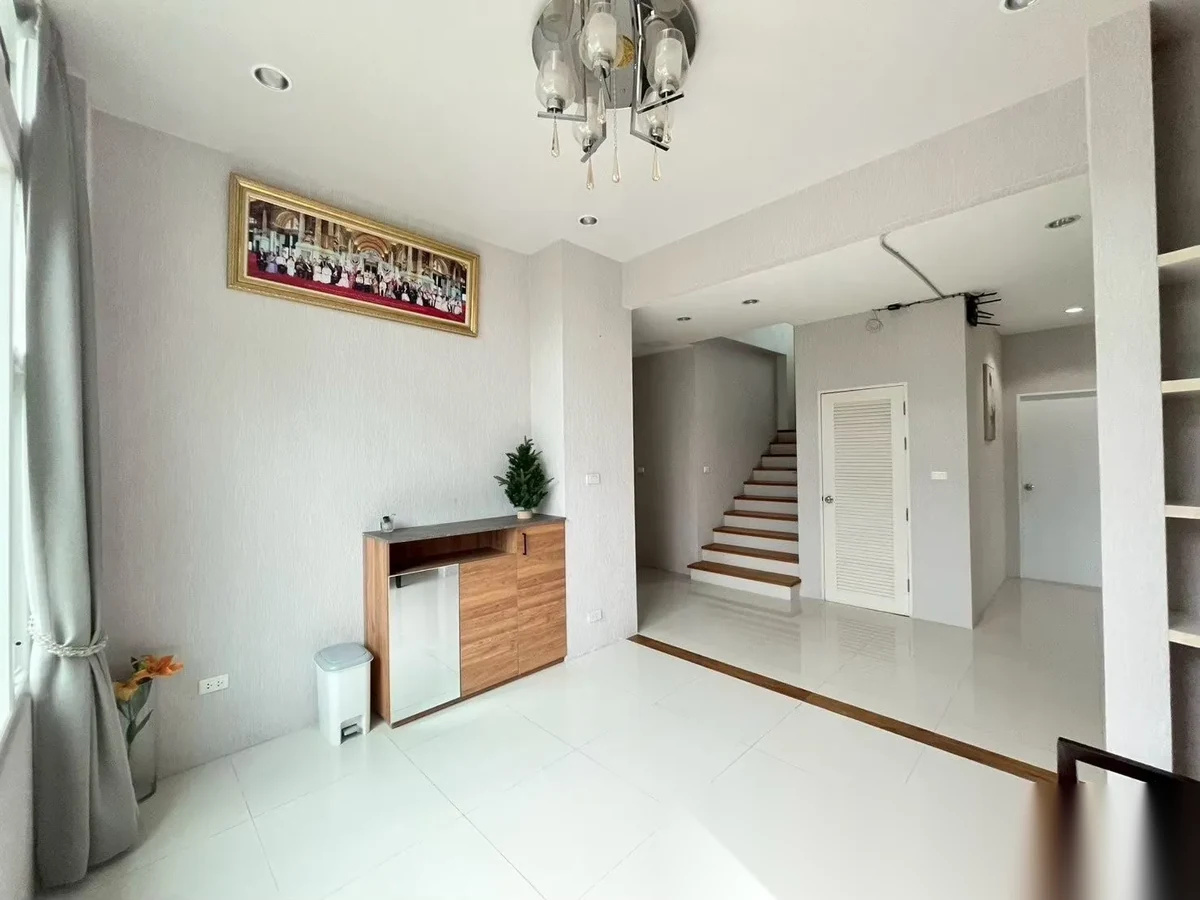 Дом 1BR в комплексе Siwalee Rasada · Пхукет-таун · Вид в сад — фото 4