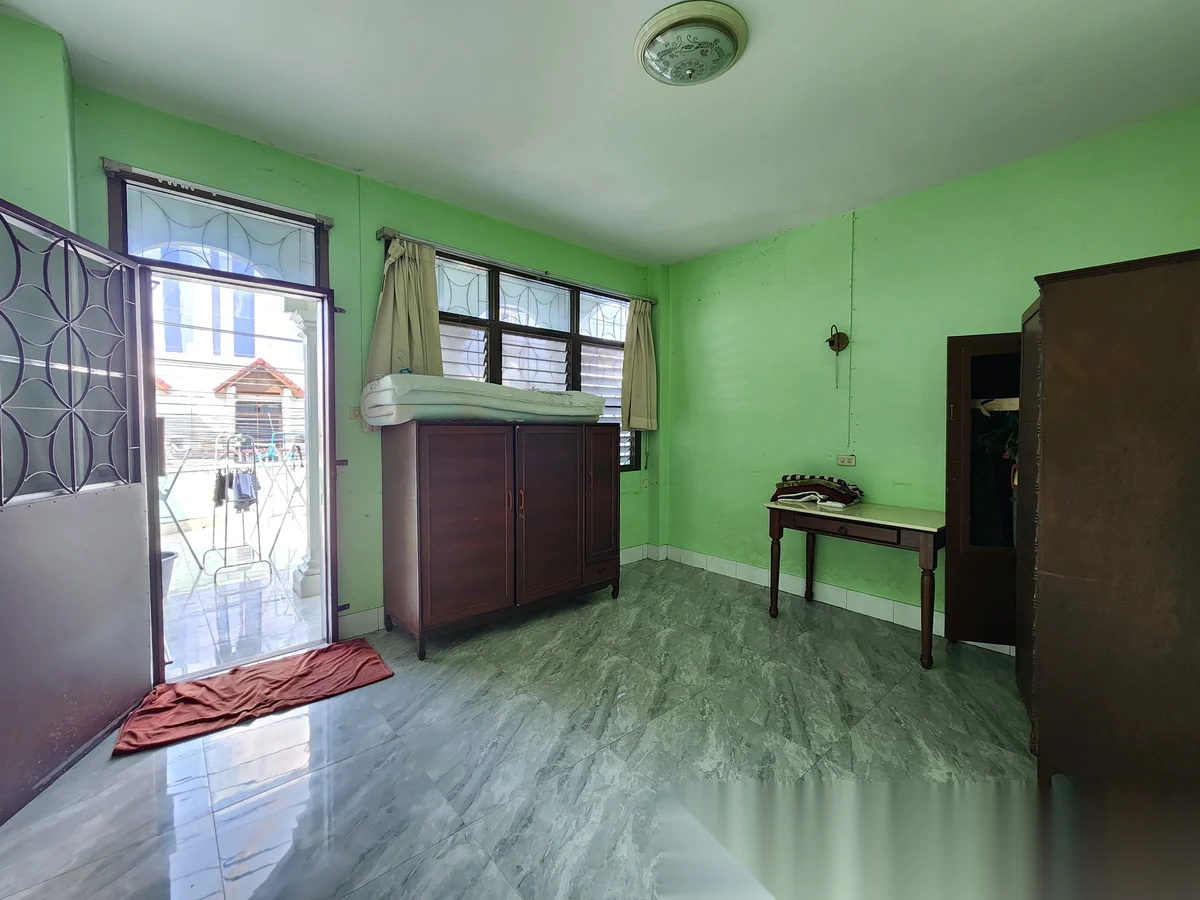 4 Bedroom Townhouse for sale · Choeng Thale — photo 6