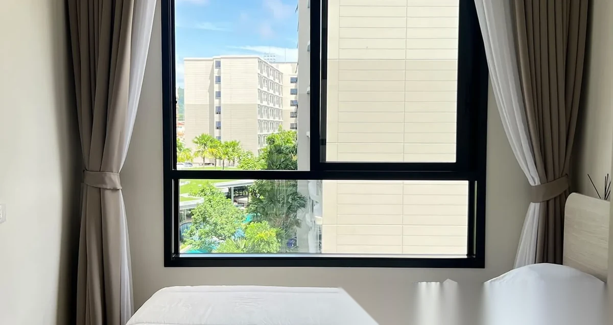 Апартаменты 1BR в ЖК Dcondo Reef Phuket · Кату · Вид на бассейн