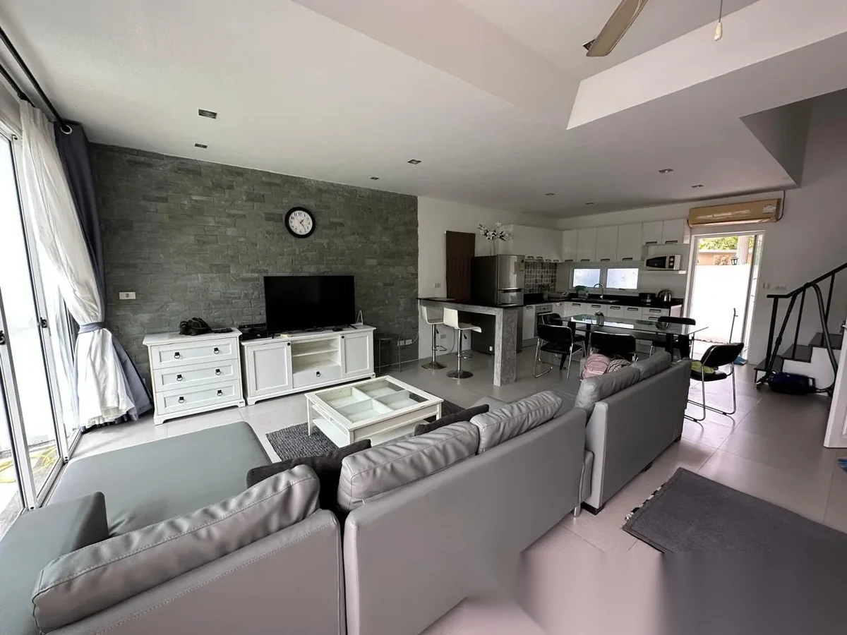 Таунхаус 2BR в комплексе Kamala Paradise 2 · Камала · Выход к бассейну — фото 2