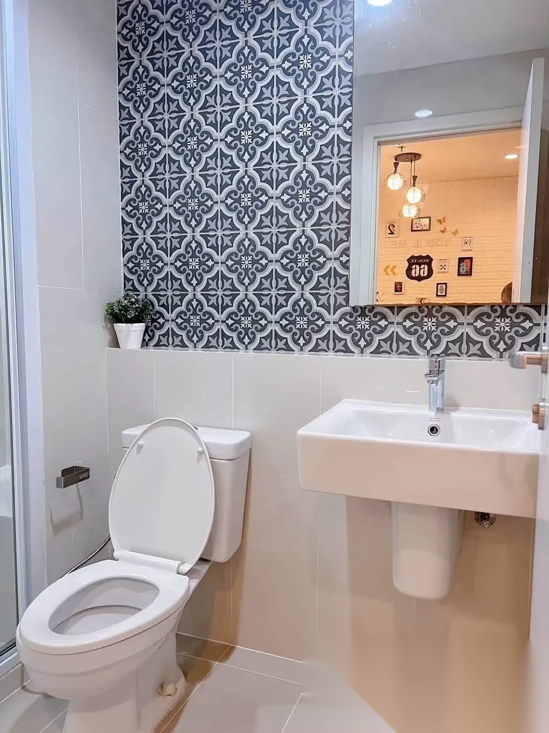 Апартаменты 1BR в ЖК The Base Height · Пхукет-таун · Вид на бассейн — фото 7