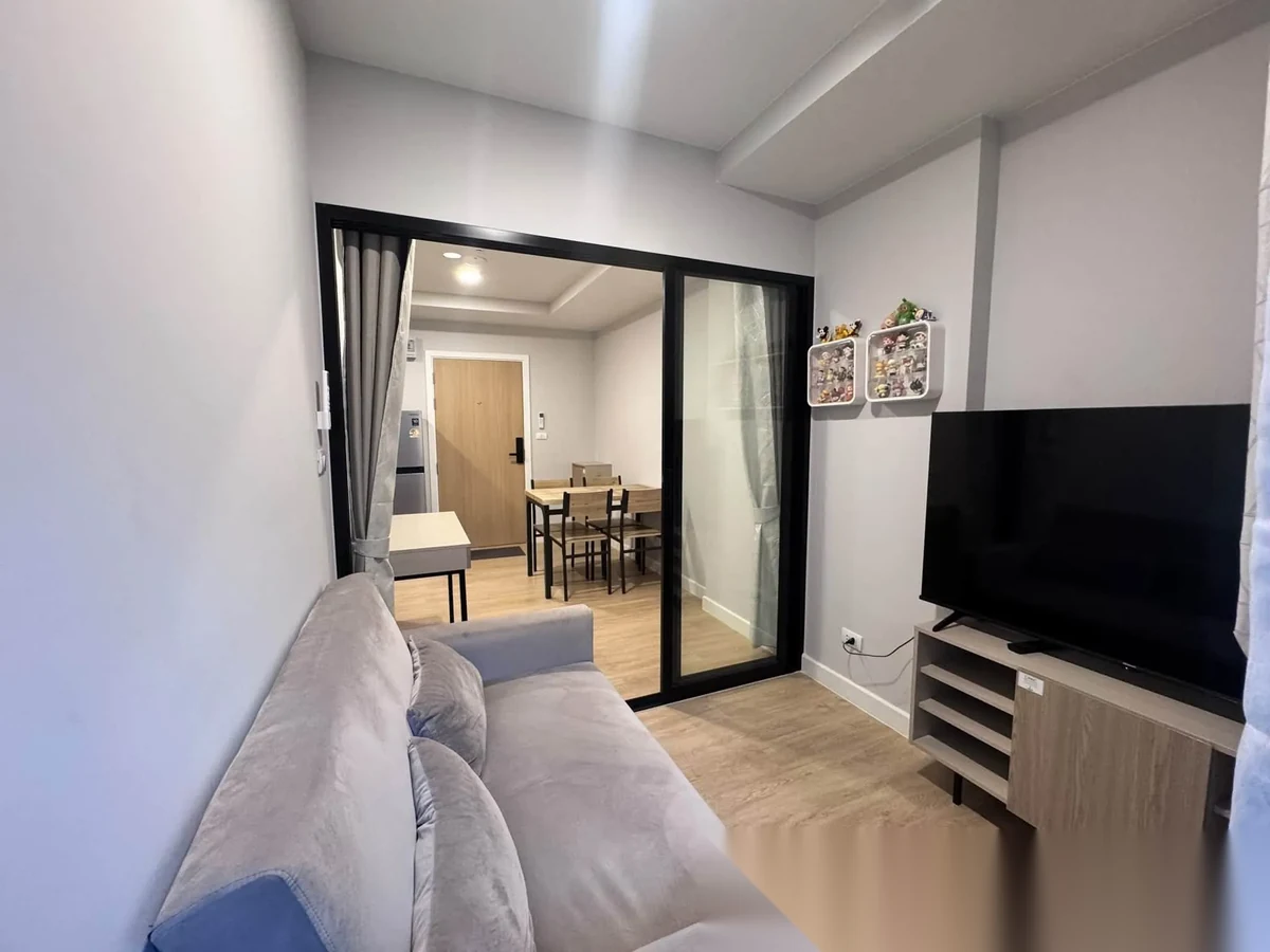 1 Bedroom Apartment for rent at The Cube Amaze complex · Si Sunthon · Pool View — photo 3
