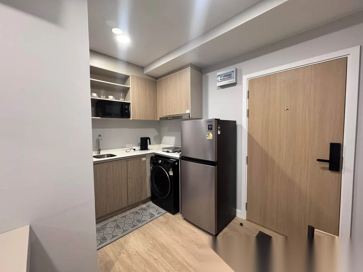 1 Bedroom Apartment for rent at The Cube Amaze complex · Si Sunthon · Pool View — photo 5