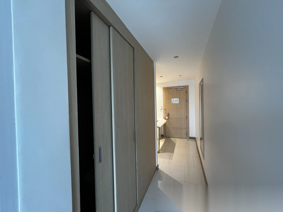Апартаменты 1BR в ЖК The Beachfront · Раваи · Частичный вид на море — фото 5