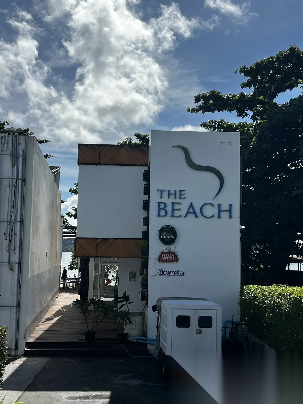 Апартаменты 1BR в ЖК The Beachfront · Раваи · Частичный вид на море — фото 10