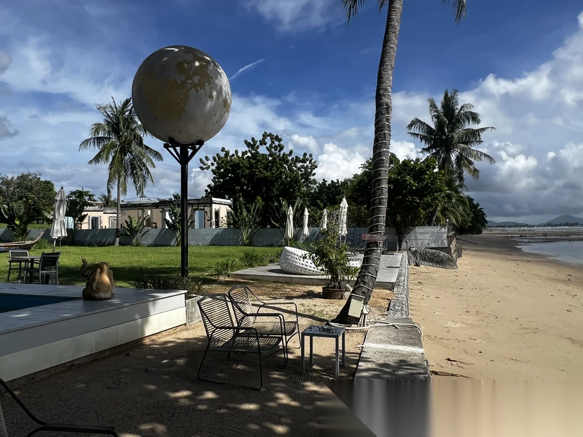 Апартаменты 1BR в ЖК The Beachfront · Раваи · Частичный вид на море — фото 12
