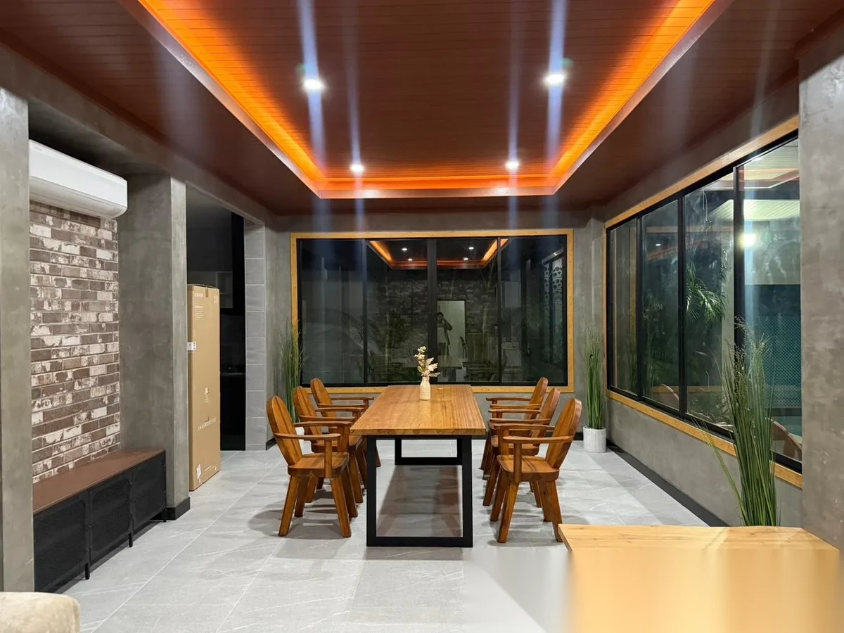 Вилла 4BR в комплексе Beautiful 4-Bedroom Private Pool Villa Surrounded by Nature · Теп Красаттри · Вид на бассейн — фото 4