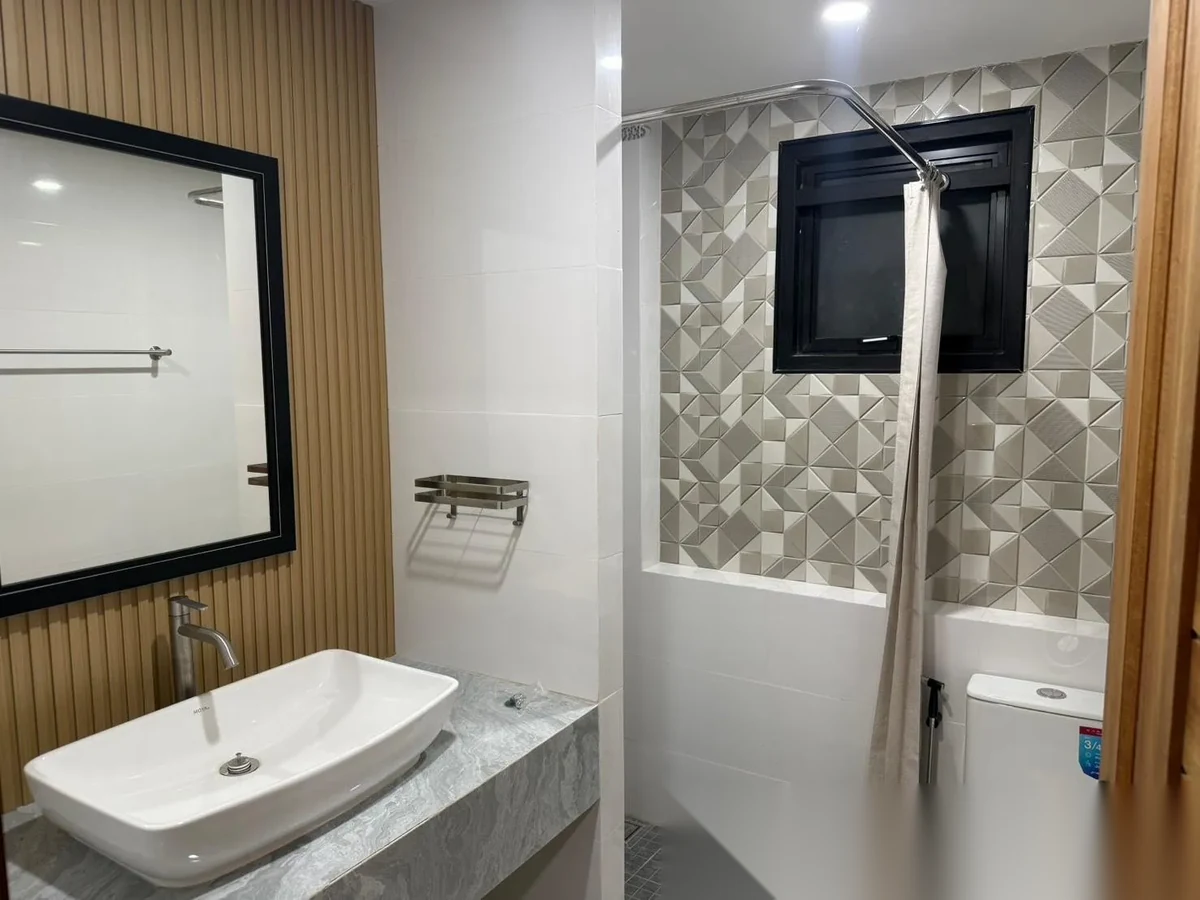 Вилла 4BR в комплексе Beautiful 4-Bedroom Private Pool Villa Surrounded by Nature · Теп Красаттри · Вид на бассейн — фото 12