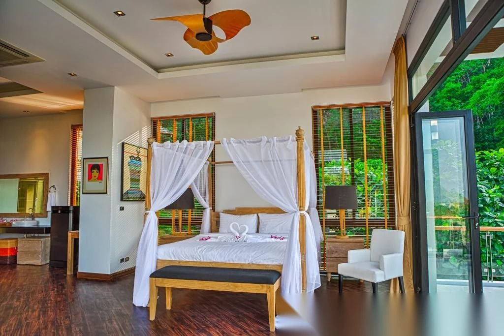 Вилла 6BR в комплексе Grand Villa Luxury · Чернг Тале / Bang Tao · Вид в сад — фото 8