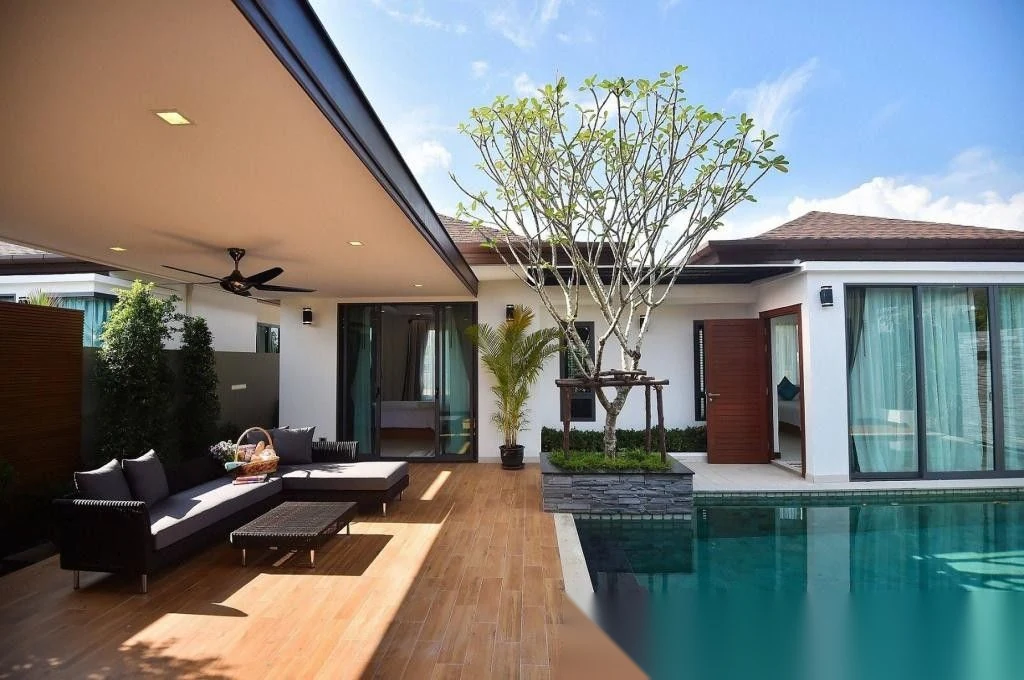3 Bedroom Villa for rent at The Lake House complex · Si Sunthon · Garden View — photo 2