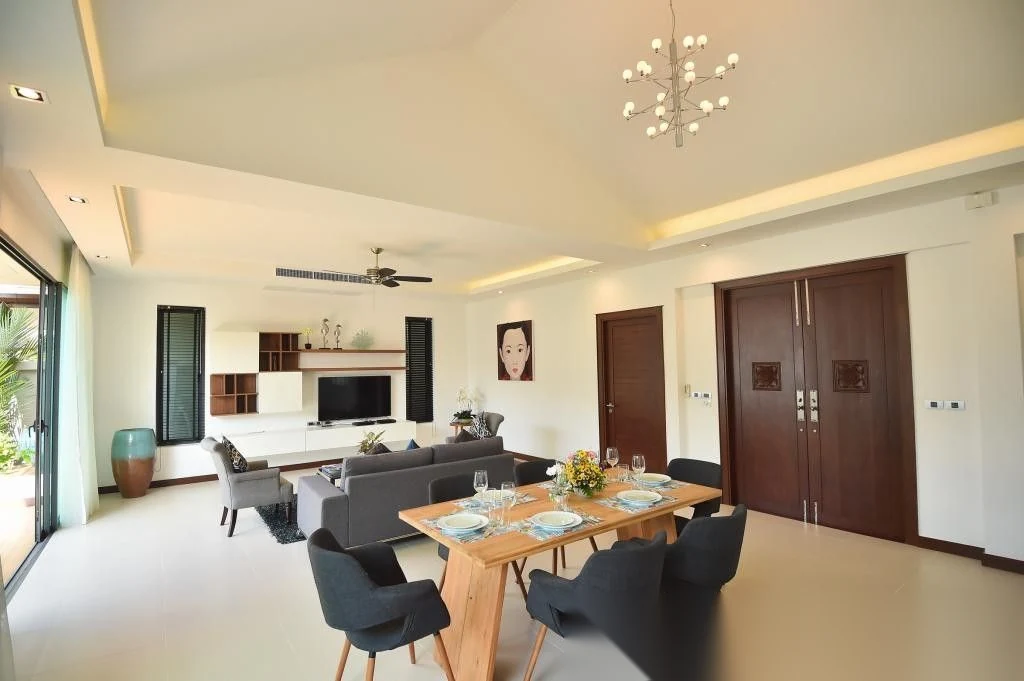 3 Bedroom Villa for rent at The Lake House complex · Si Sunthon · Garden View — photo 3