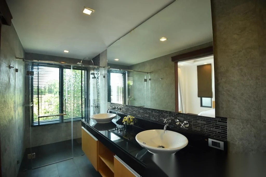 3 Bedroom Villa for rent at The Lake House complex · Si Sunthon · Garden View — photo 9