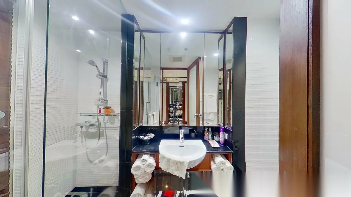 2 Bedroom Apartment for sale at Royal Phuket Marina complex · Ko Kaeo · Pool View — photo 8