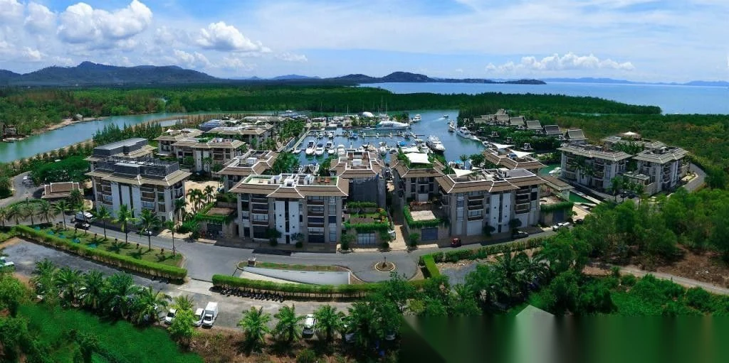 2 Bedroom Apartment for sale at Royal Phuket Marina complex · Ko Kaeo · Pool View — photo 16
