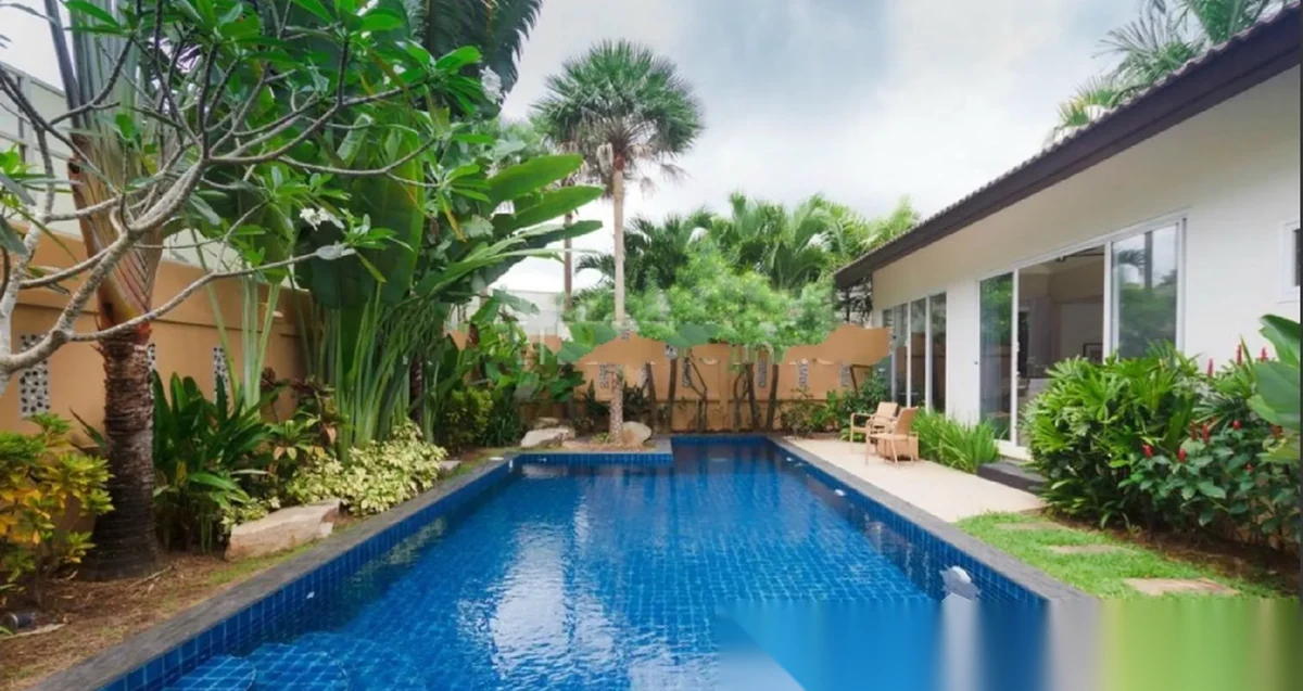2 Bedroom Villa for rent at Sinsuk Thanee Village complex · Si Sunthon · Pool View